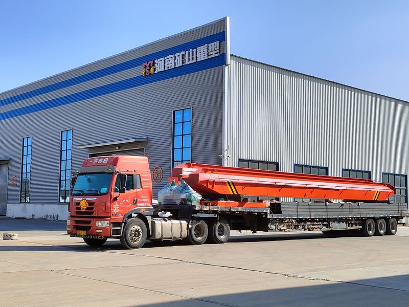 電動單梁起重機(jī)，LD20t-26.8m，4臺，發(fā)往石家莊交付客戶使用。